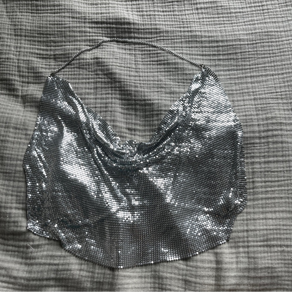 Open Back Chain Link Top - Picture 4 of 6